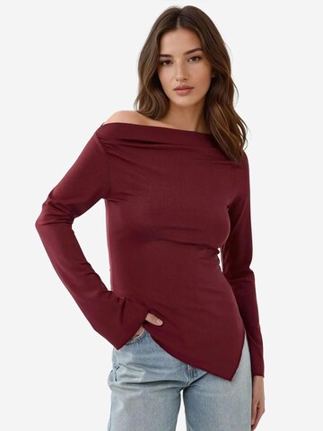 T-shirt Hiccup en rouge : devant
