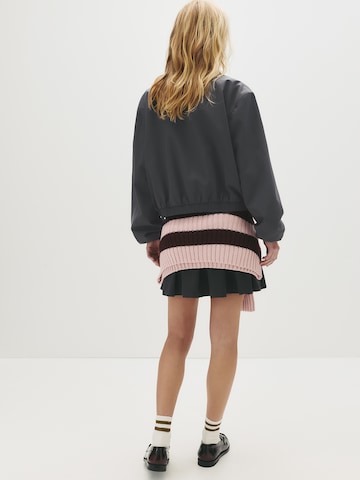 Pull&Bear Övergångsjacka i grå