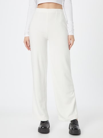 Loosefit Pantaloni de la Nasty Gal pe bej: față