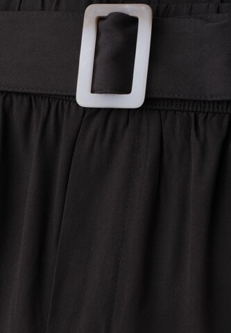STREET ONE Wide leg Pants in Black