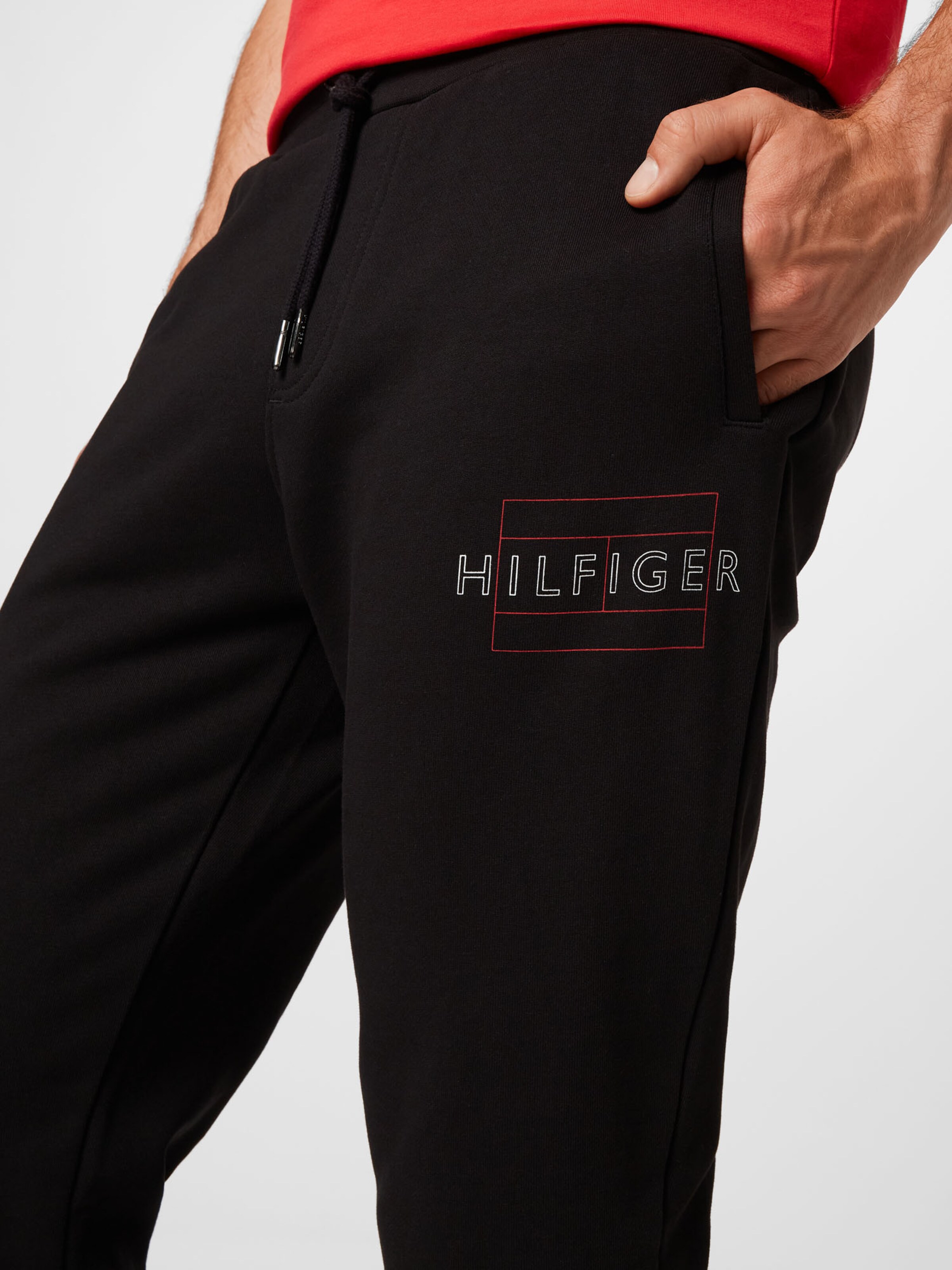 Männer Hosen TOMMY HILFIGER Hose in Schwarz - HK07123 Männer Hosen TOMMY HILFIGER Hose in Schwarz - HK07123