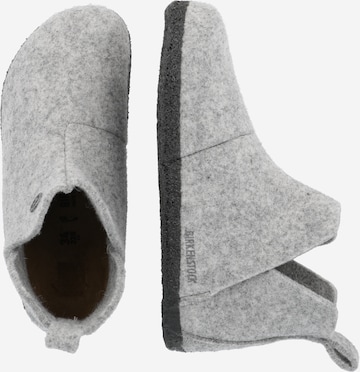 BIRKENSTOCK Pantofle – šedá