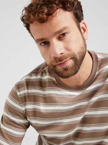 TRAPP Shirt 'Dennis' (GOTS) in Braun