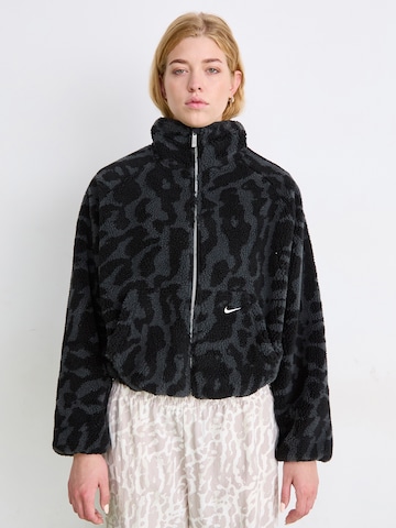 Nike Sportswear Fleecetakki värissä musta: etupuoli