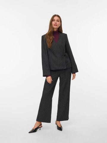 VERO MODA Blazer 'AWUthalia' i grå