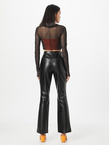 Abercrombie & Fitch Flared Broek in Zwart