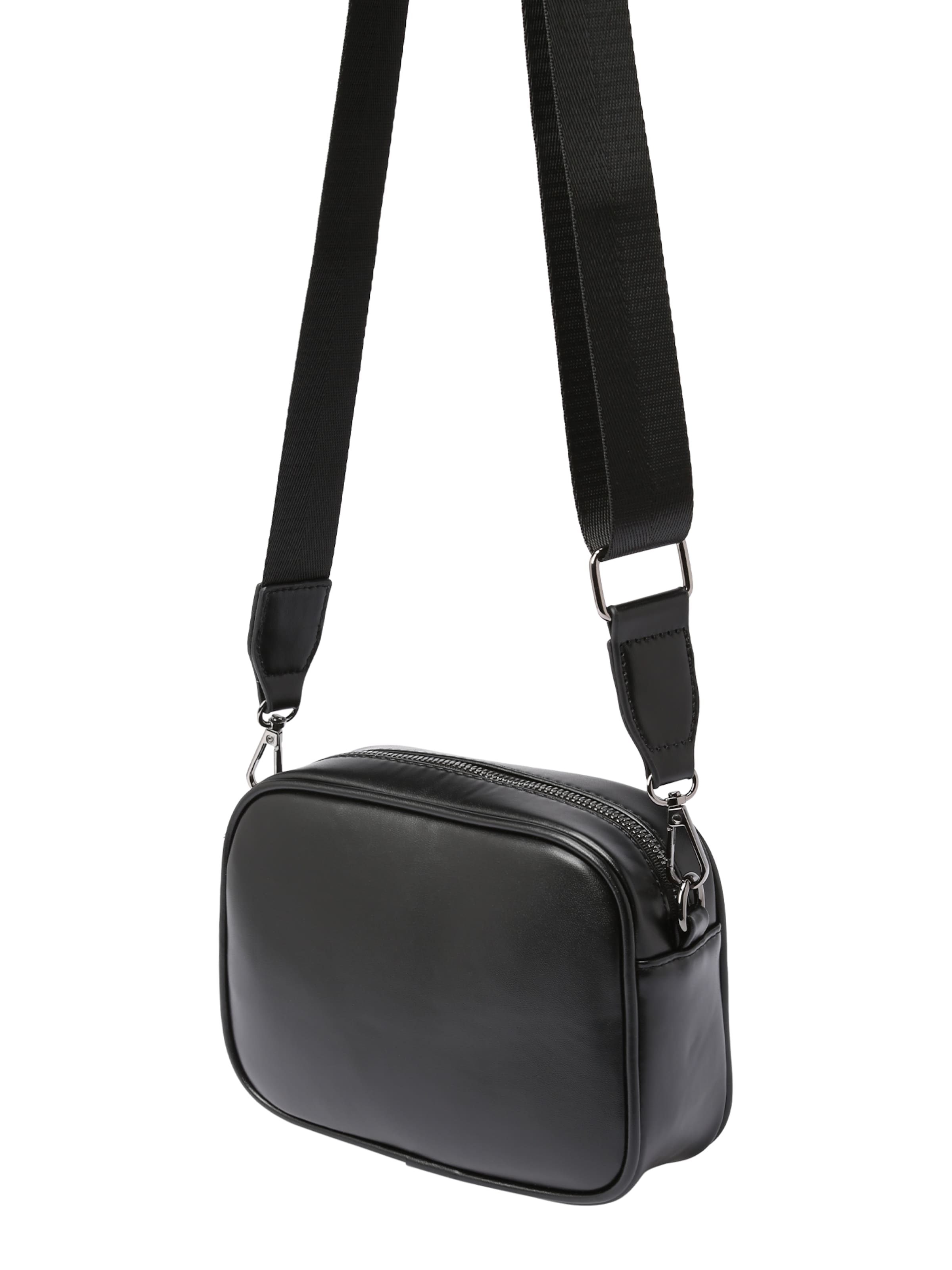 ABOUT YOU Schoudertas 'Julia' in Zwart: voorkant