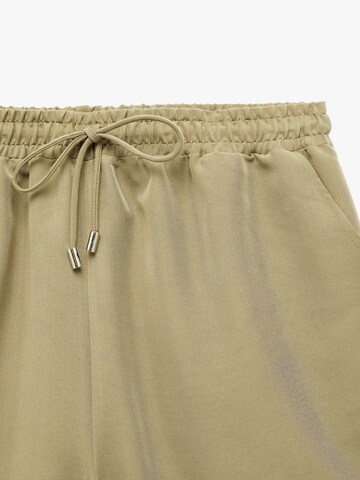 Koton Regular Shorts in Grün