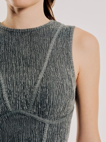 OUT OF ORBIT Top 'Sila' in Grey