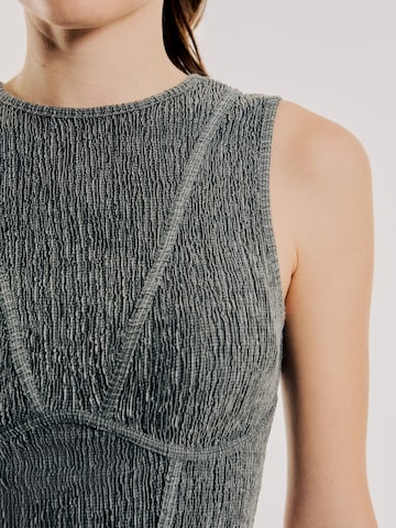 OUT OF ORBIT Top 'Sila' in Grey