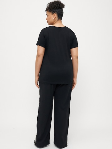 ONLY Carmakoma Shirt 'CARLYDIA' in Black