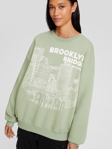 Sweat-shirt Bershka en vert