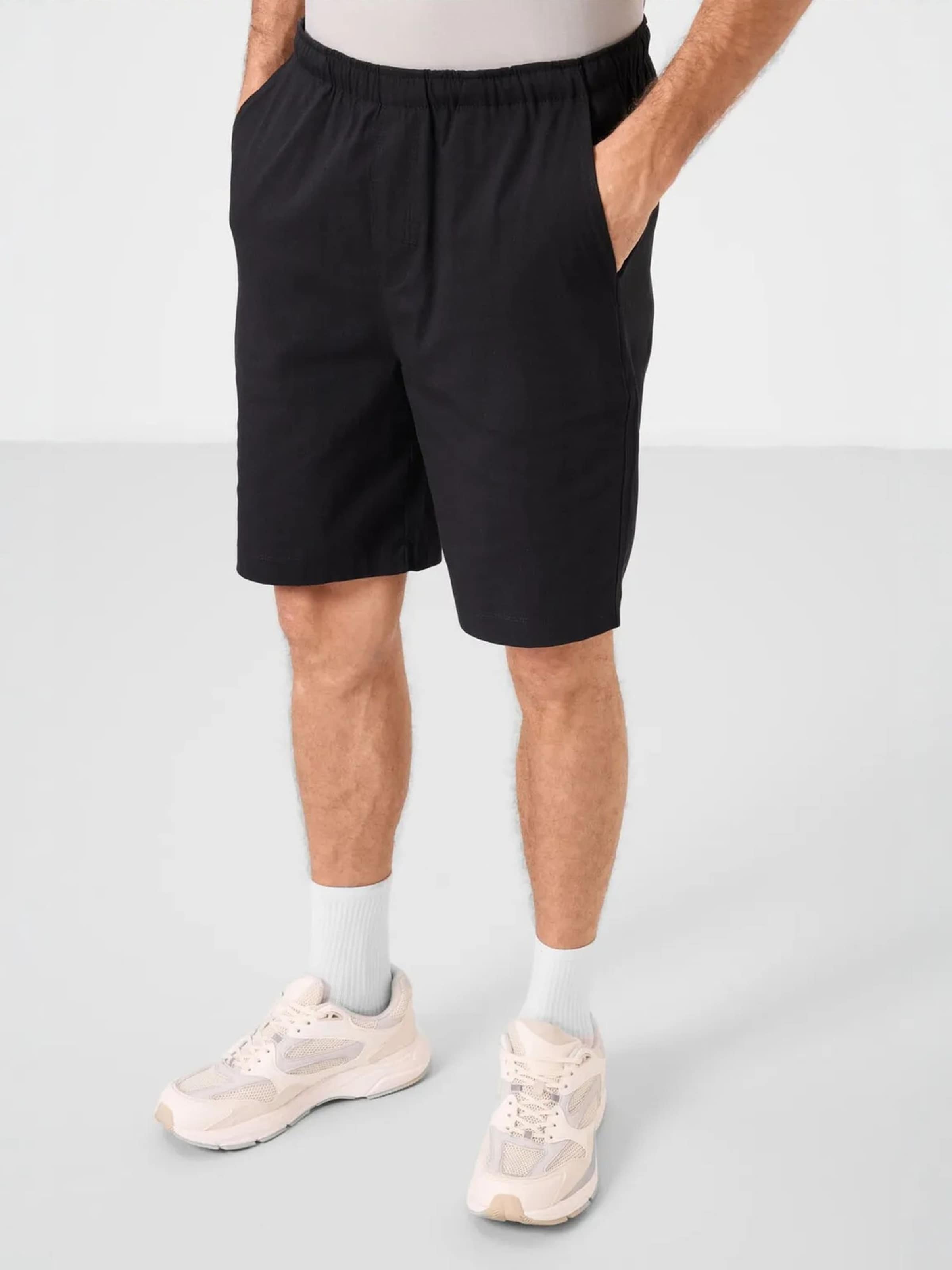 Regular Pantalon chino Tommy Life en noir : devant