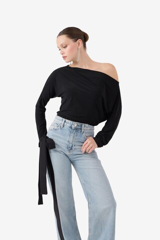 HOLLY LOLLY Blouse in Zwart