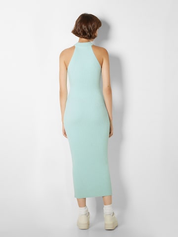 Bershka Kleid in Blau