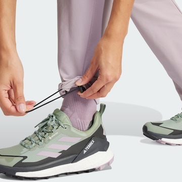 ADIDAS TERREX - regular Pantalón de montaña 'Xperior' en lila