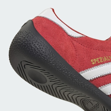 ADIDAS ORIGINALS Platform trainers 'Handball Spezial' in Red