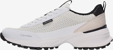 Baskets basses 'HIKE RUNNER' Calvin Klein en blanc : devant