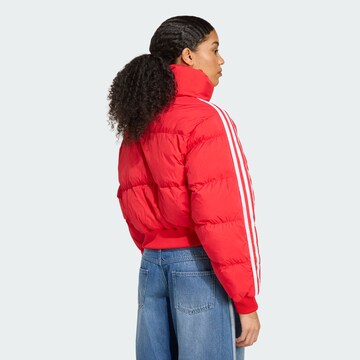 ADIDAS ORIGINALSZimska jakna 'Adicolor' - crvena boja