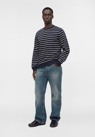 GUESS Sweatshirt in Blue