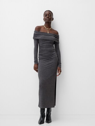Abito di Bershka in grigio