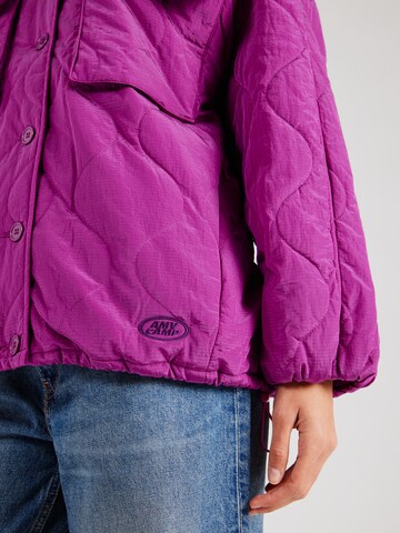 Veste mi-saison 'IFABAY' AMERICAN VINTAGE en violet