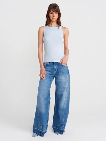 Dilvin Top in Blau