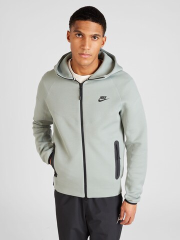 Nike Sportswear Sweatjacka 'TCH FLC' i grön: framsida