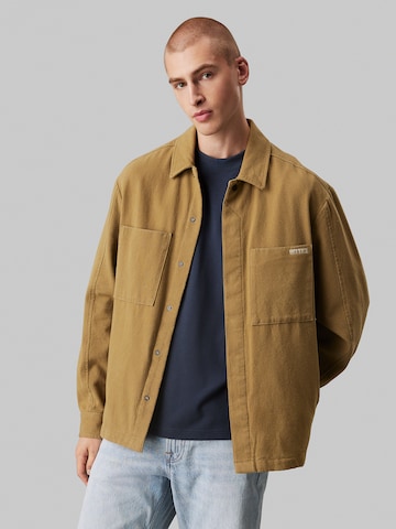 Calvin Klein Jeans Between-Season Jacket in Brown: front