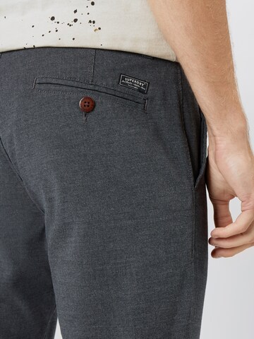 Superdry Slimfit Chino in Grijs