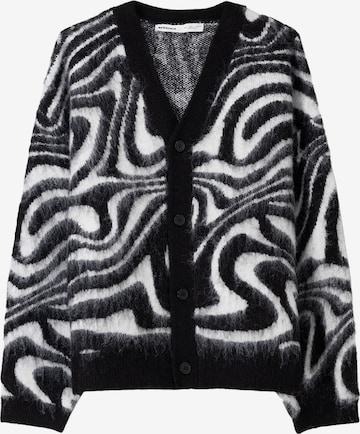 Bershka Neuletakki värissä musta: etupuoli