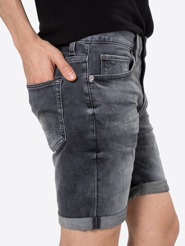 G-Star RAW Slimfit Shorts in Grau