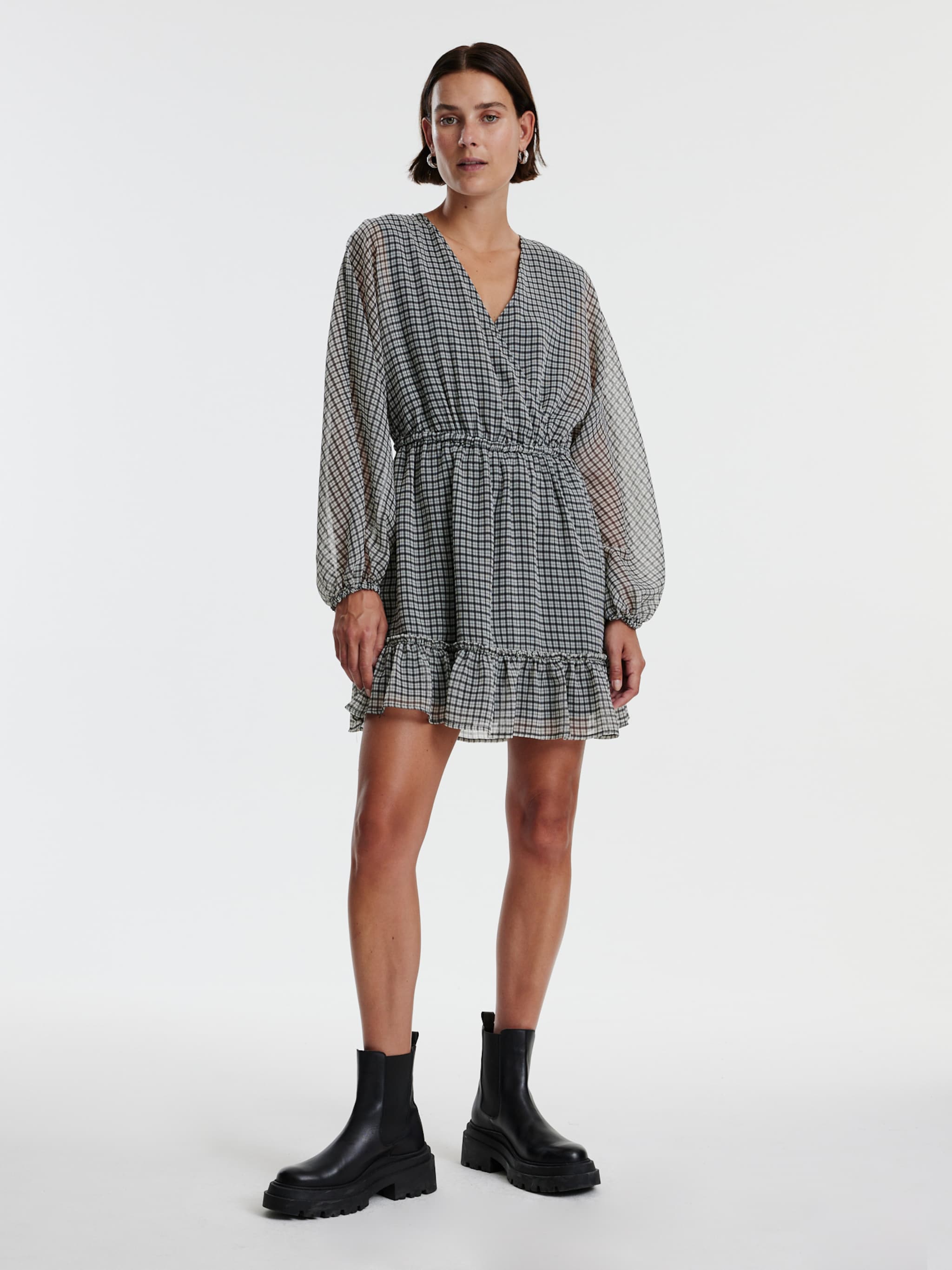 EDITED Produkte Kleid 'Janice' beige