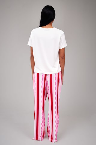 Loungeable Pyjama ' Please Leave By 9pm' in Pink