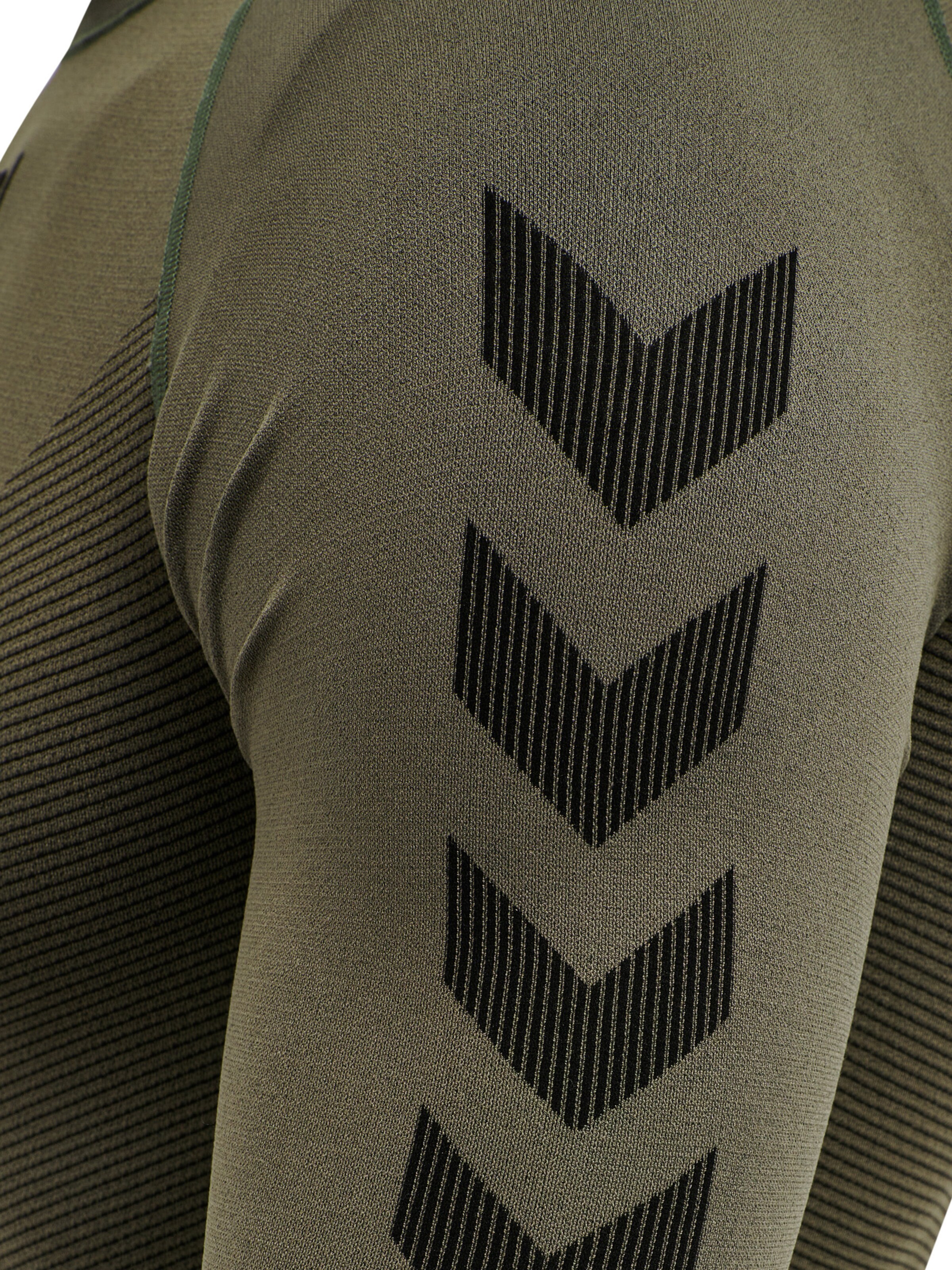 Hummel Regular Fit Base Layer in Grün