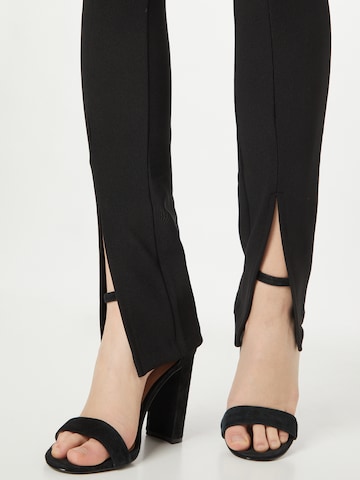 Coupe slim Leggings 'Jenny' Gina Tricot en noir