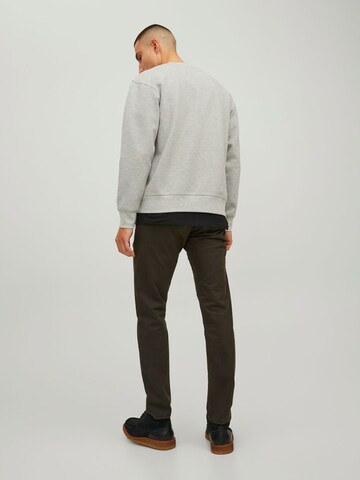 R.D.D. ROYAL DENIM DIVISION Sweatshirt in Grau