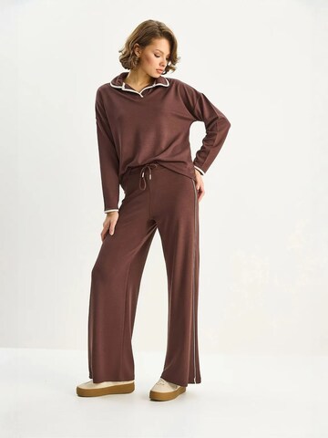 Bianco Lucci - Calças de fato em castanho