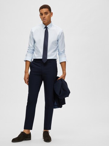 SELECTED HOMME Slim fit Trousers with creases 'Neil' in Blue