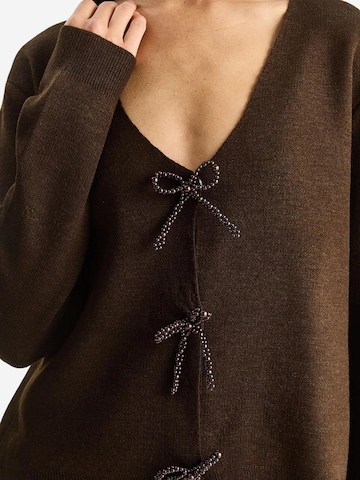 Bianco Lucci Knit Cardigan in Brown