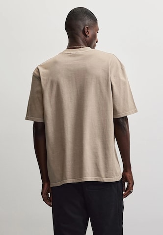 T-Shirt Pegador en gris