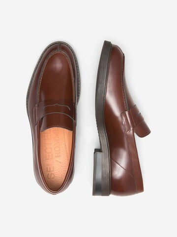 SELECTED HOMME Slipper – hnědá