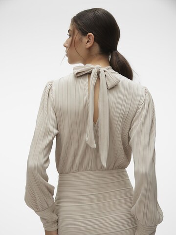 Robe de cocktail 'Aurora' VERO MODA en gris