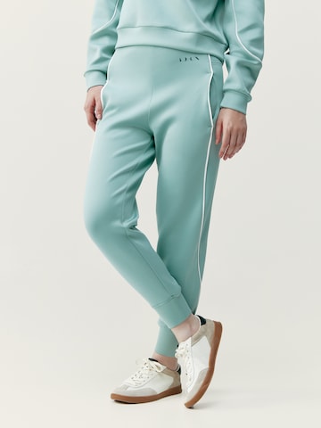 Born Regular Broek 'Agda' in Blauw: voorkant