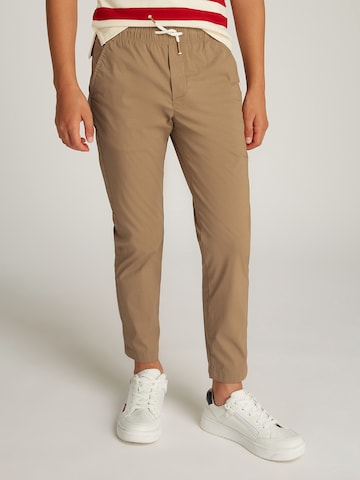 TOMMY HILFIGER Regular Broek in Bruin: voorkant