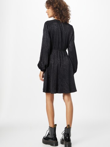 Robe 'Chinara' ABOUT YOU en noir