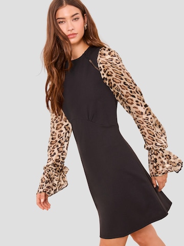 Lipsy Kleid in Schwarz