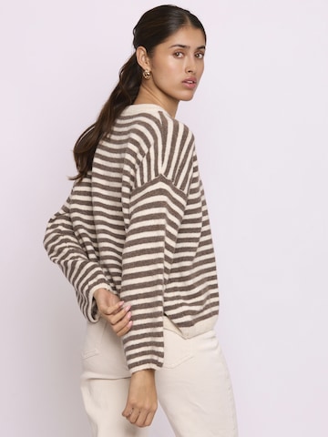 Lilavie Sweater ' Kimmii ' in Beige