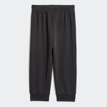 Survêtement 'Essentials' ADIDAS SPORTSWEAR en gris