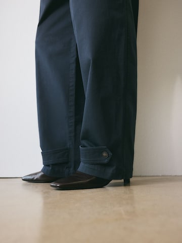 Loosefit Pantalon à pince Bhoem en bleu